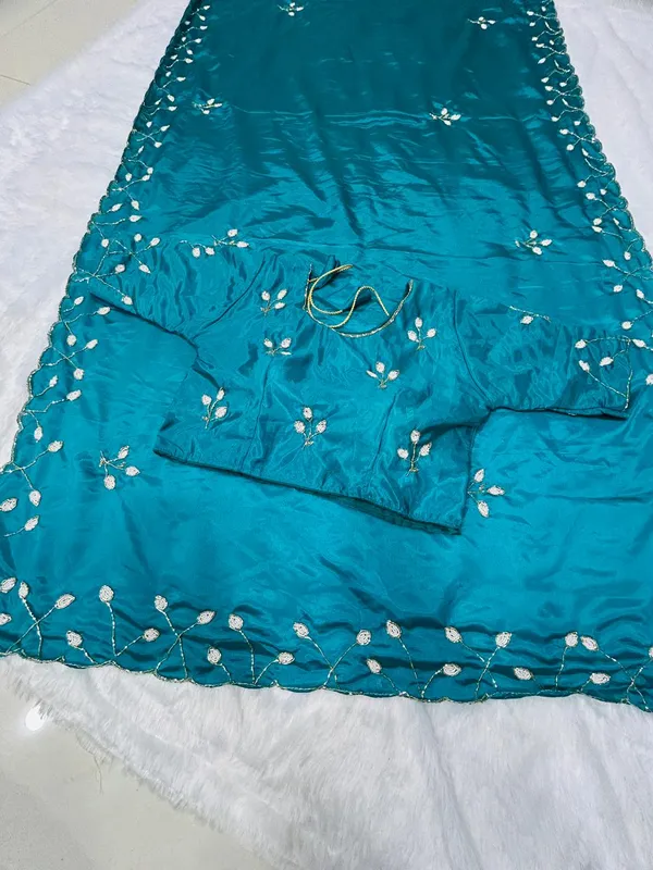 Morpitch_Beads_Leaf_Handwork_Designed_Saree