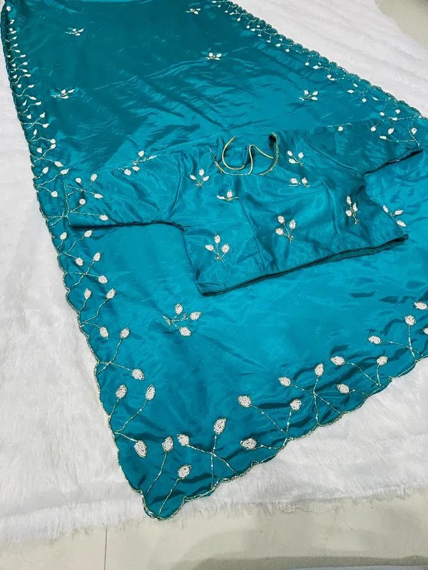 Morpitch_Beads_Leaf_Handwork_Designed_Saree