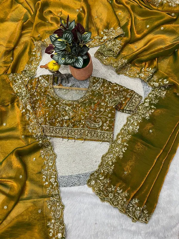 Mehendi_Space_Silk_With_Embroidered_Saree