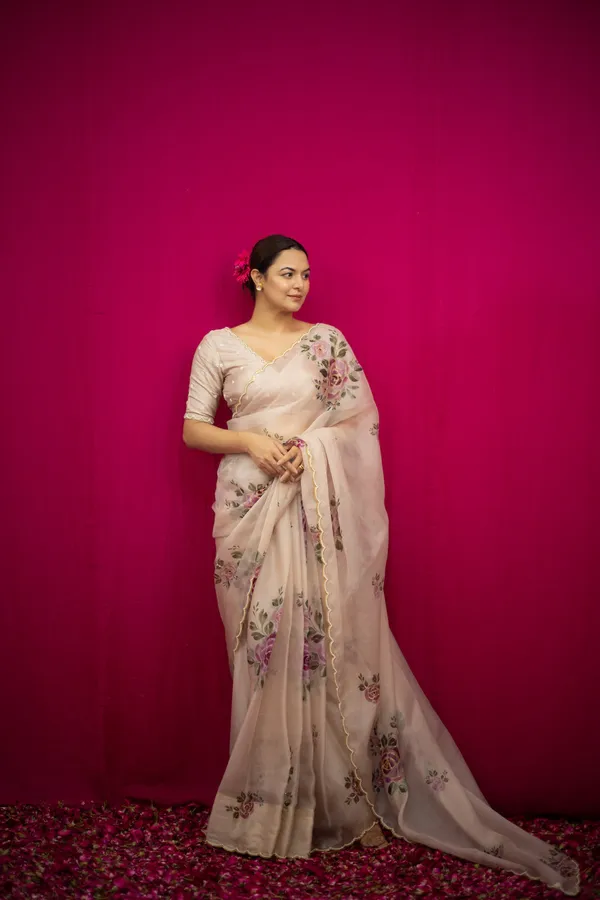 Off-White_Organza_Motiwork_Embroidered_Saree