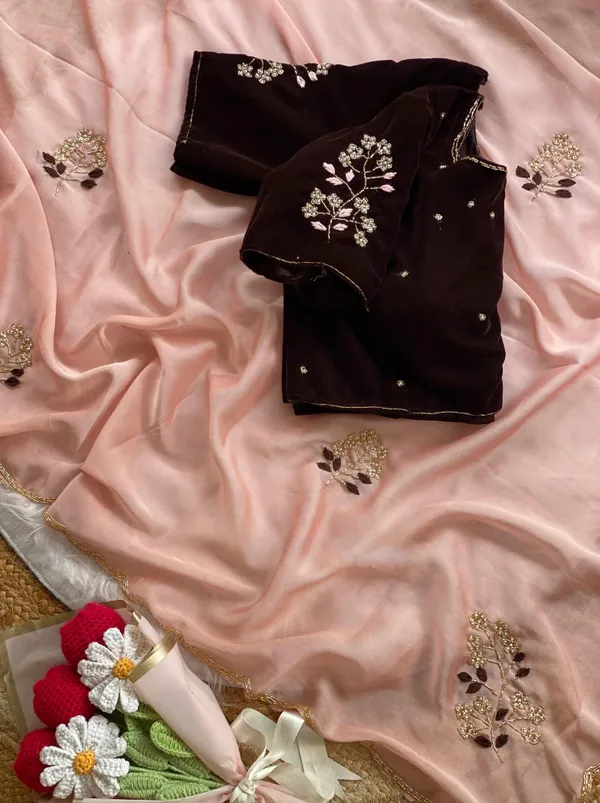 Light_Peach_Shaded_Katdana_and_Beads_Hand-Embroidered_Saree