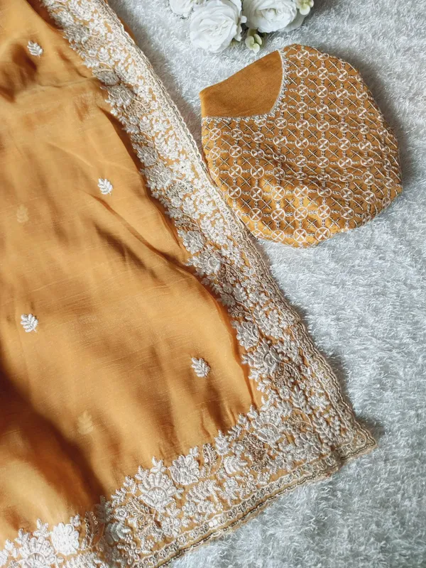 Yellow_Crunchy_Chiffon_Silk_Designer_Saree