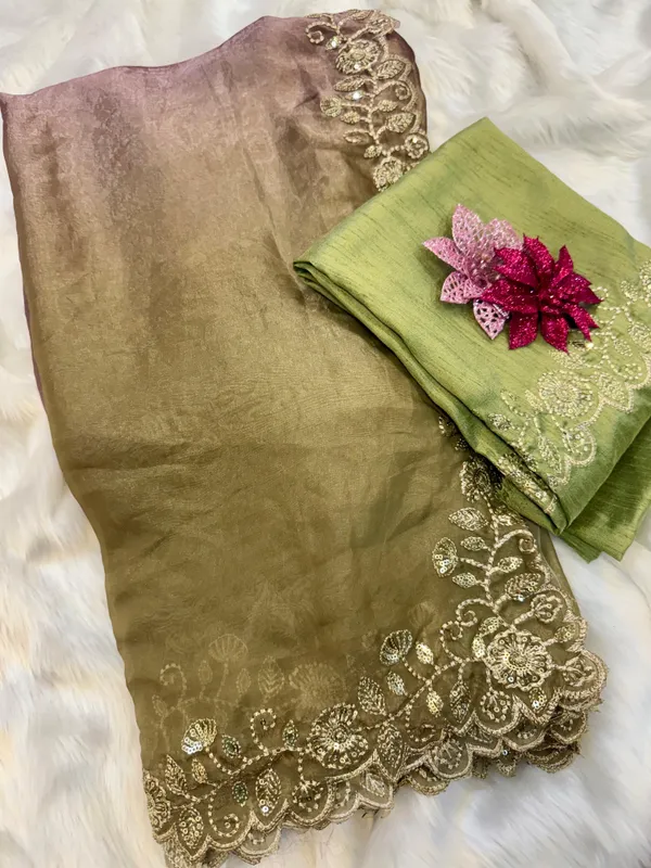 Green_Shaded_Space_Silk_Designer_Saree