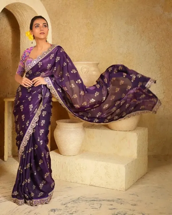 Purple_Classic_Space_Silk_Embroidered_Saree
