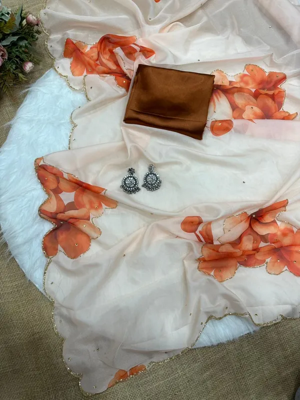 Peach_Floral_Print_Hand-Embroidered_Saree