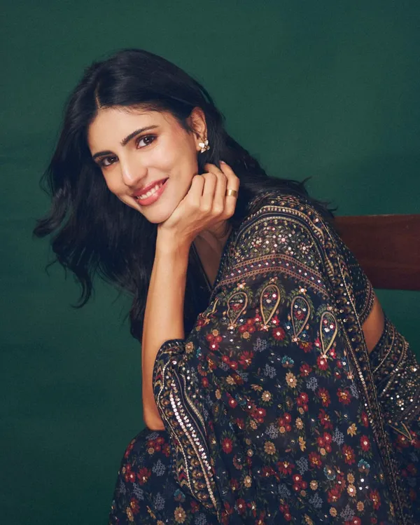 Navy_Ajarakh_Print_Embroidered_Saree