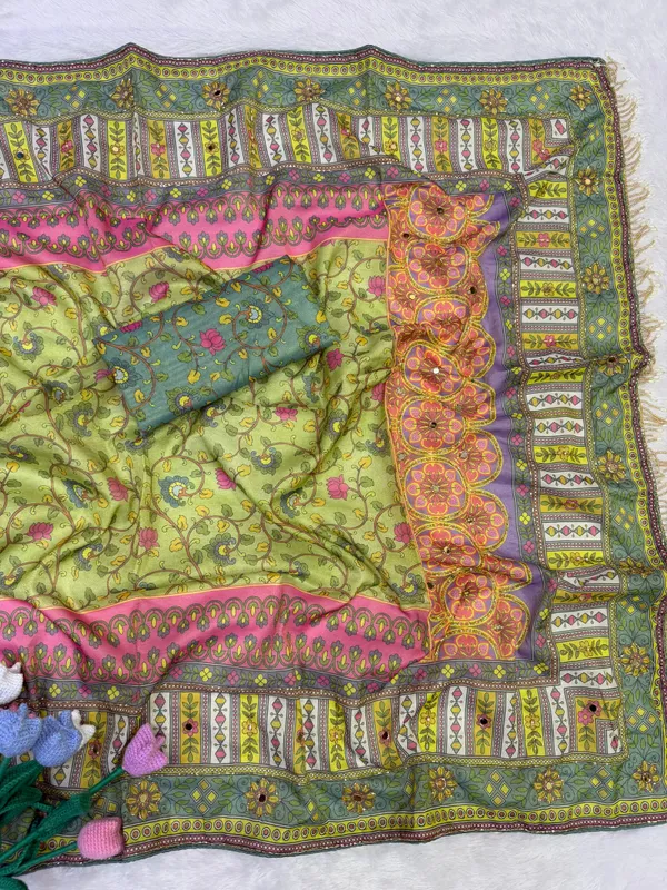 Green_Kalamkari_Print_Mirror_Embroidered_Saree