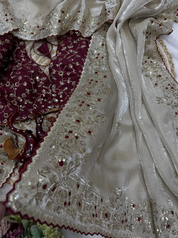 Cream_Space_Silk_Embroidered_Saree