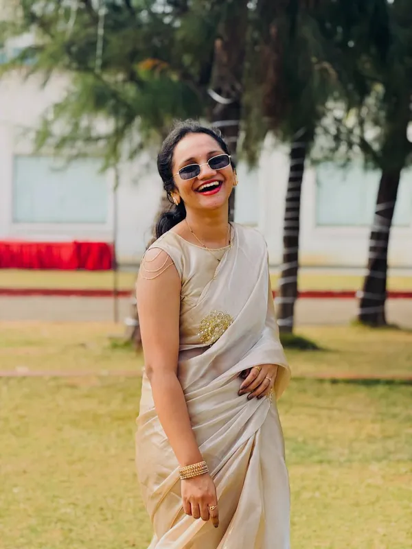 Cream_Shaded_Satin_Silk_Handwork_Saree