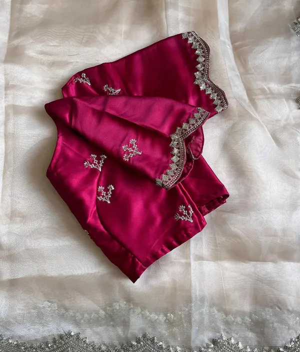 Cream_Tissue_Silk_Embroidered_Designer_Saree