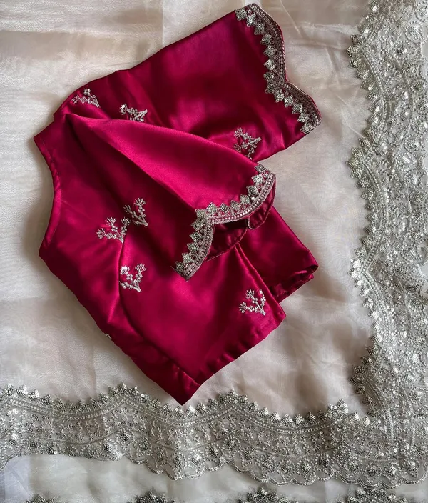Cream_Tissue_Silk_Embroidered_Designer_Saree