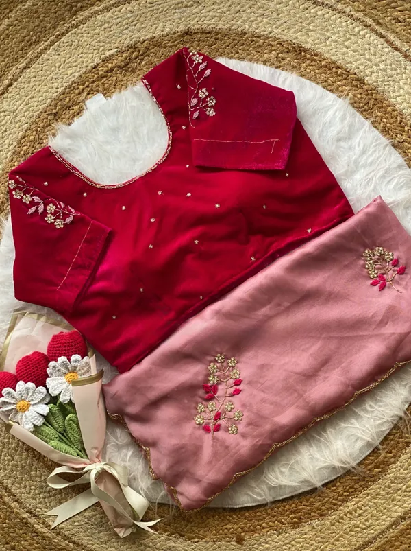 Pink_Shaded_Katdana_and_Beads_Hand-Embroidered_Saree