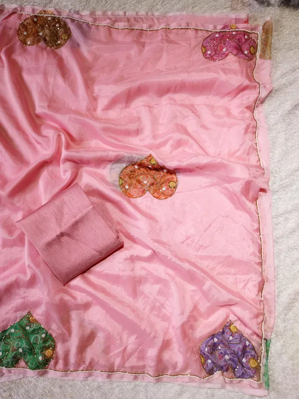 Pink_Heart_Print_Hand-Embroidered_Saree
