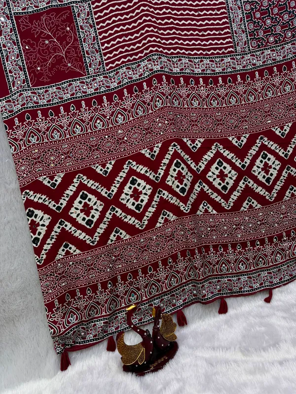 Maroon_Ajarakh_Print_Mirror_Embroidered_Saree