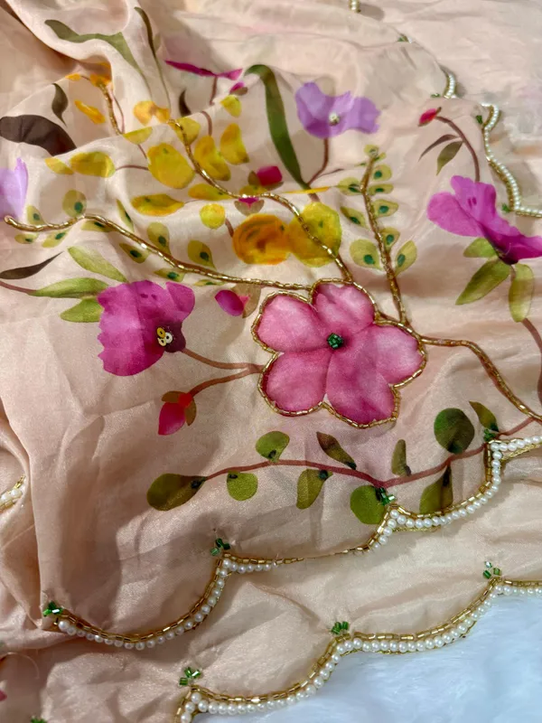 Beige_Floral_Hand-Embroidered_Saree