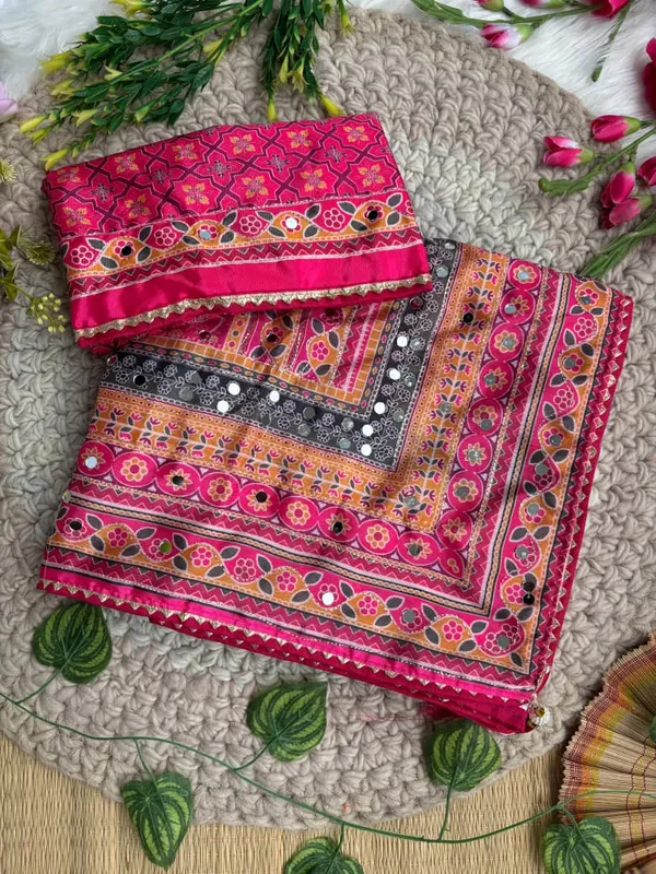 Rani_Ajarakh_Print_Mirror_Embroidered_Saree