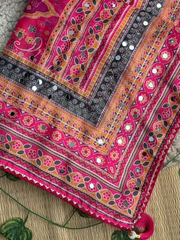 Rani_Ajarakh_Print_Mirror_Embroidered_Saree