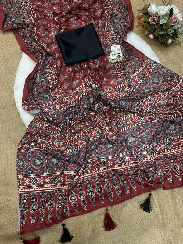 Maroon_Ajarakh_Print_Mirror_Work_Saree
