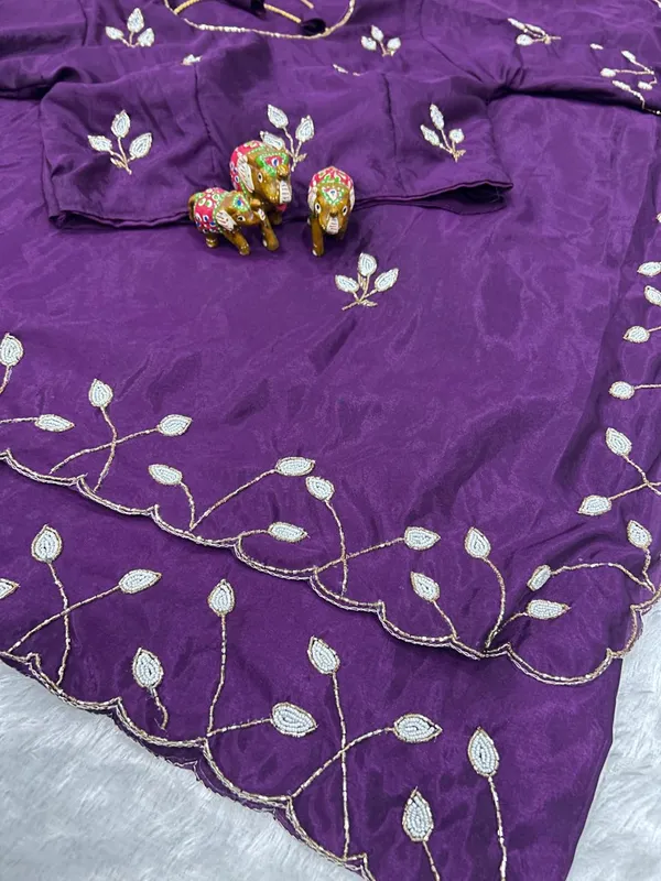 Wine_Beads_Leaf_Handwork_Designed_Saree