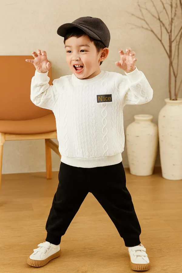 Fancy_Rabbit_White_Printed_T-Shirt_and_Pink_Color_Joggeres_Set_for_Girls