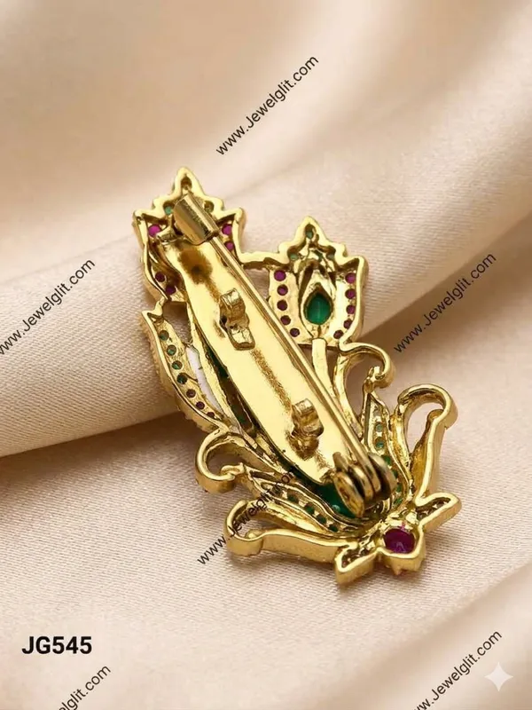 GOLDEN_FEATHER_SAREE_PIN