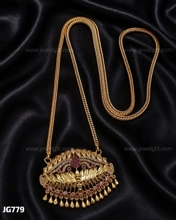 Royal_Lotus_Peacock_Gold-Plated_Pendant_and_Chain