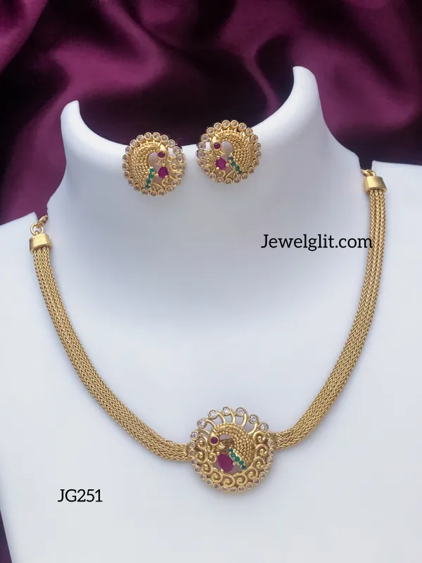 Cute_Peacock_AD_Stone_Choker_With_Earring.