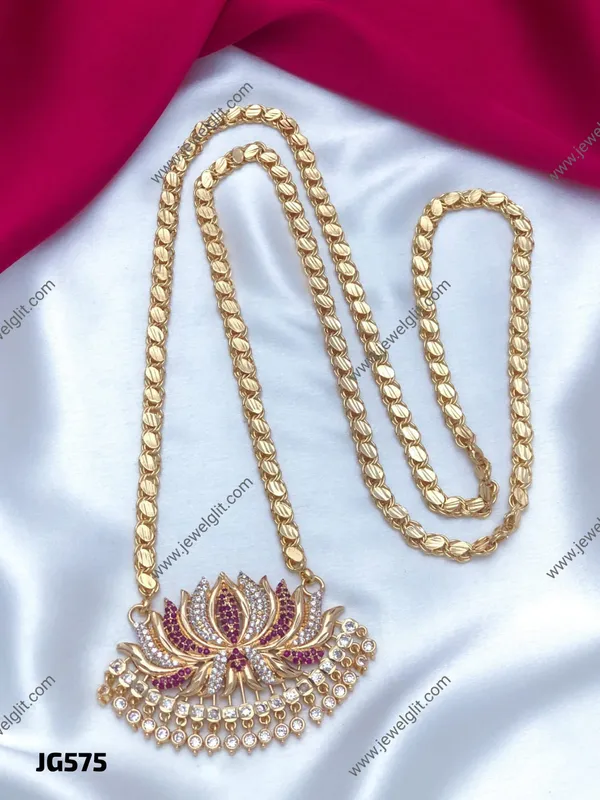 DIVA_SHINE_MICROPLATED_LOTUS_PENDANT_CHAIN