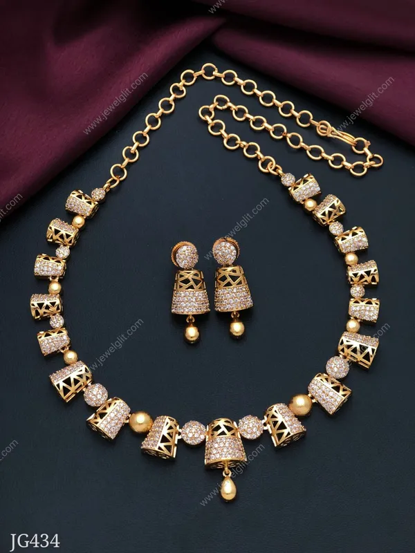 ELEGANT_AD_STONE_NECKLACE_WITH_EARING
