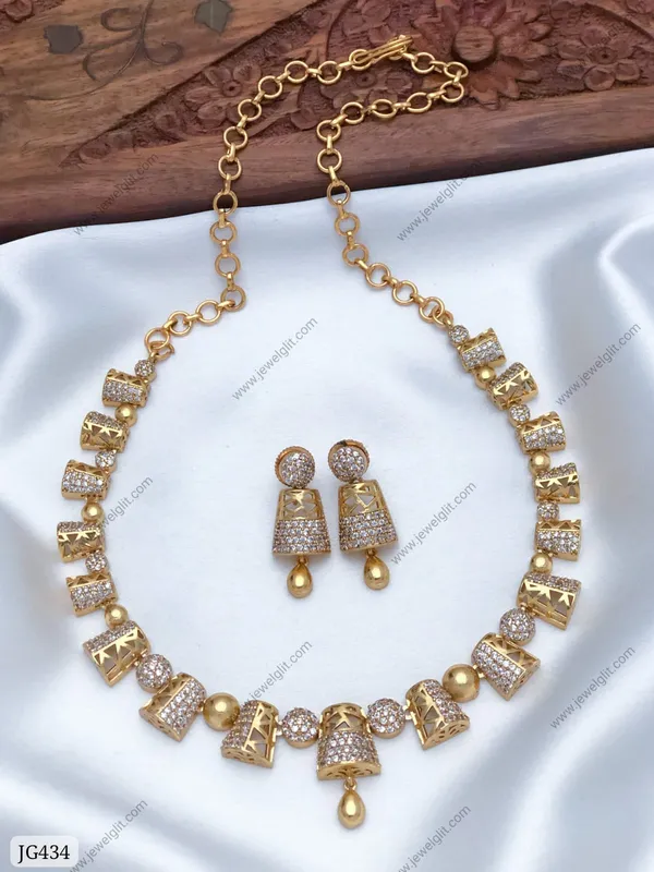 ELEGANT_AD_STONE_NECKLACE_WITH_EARING