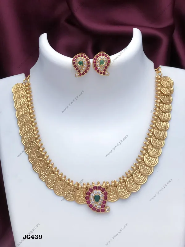 ELEGANT_KASUMALAI_NECKLACE