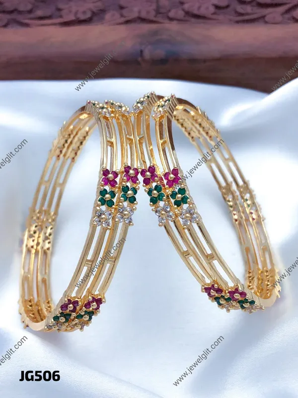ETHNIC_GLOW_AD_STONE_BANGLES