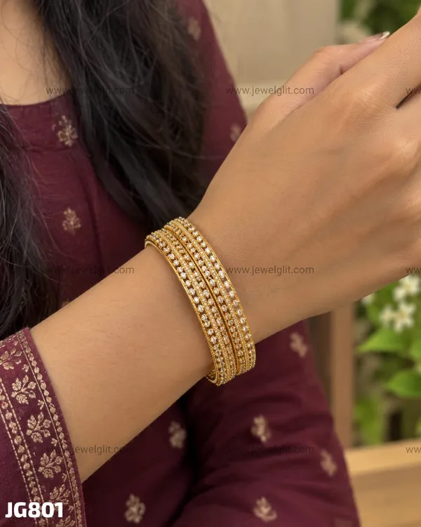 Elegant_micro_plated_ad_stone_bangle