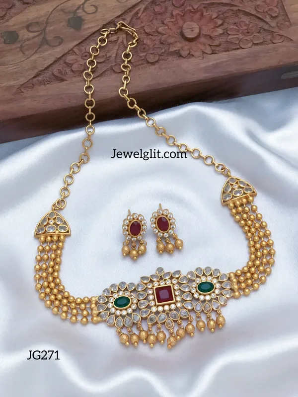 Elegent_AD_Stone_Choker_With_Earring.