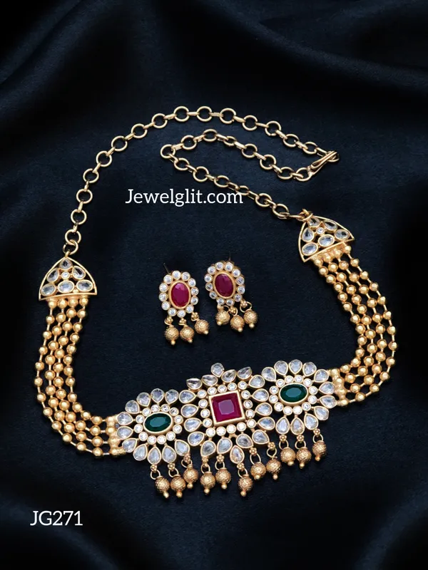 Elegent_AD_Stone_Choker_With_Earring.