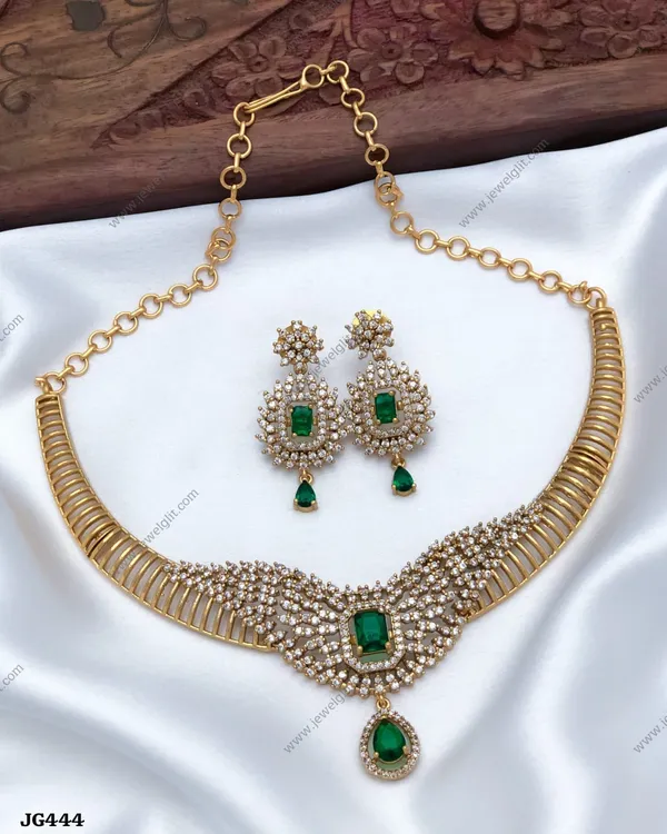 Elegent_AD_Stone_Necklace
