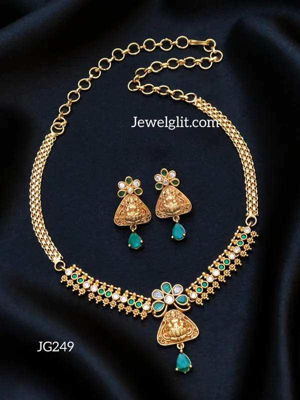 Elegent_AD_Stone_Necklace_With_Earring.