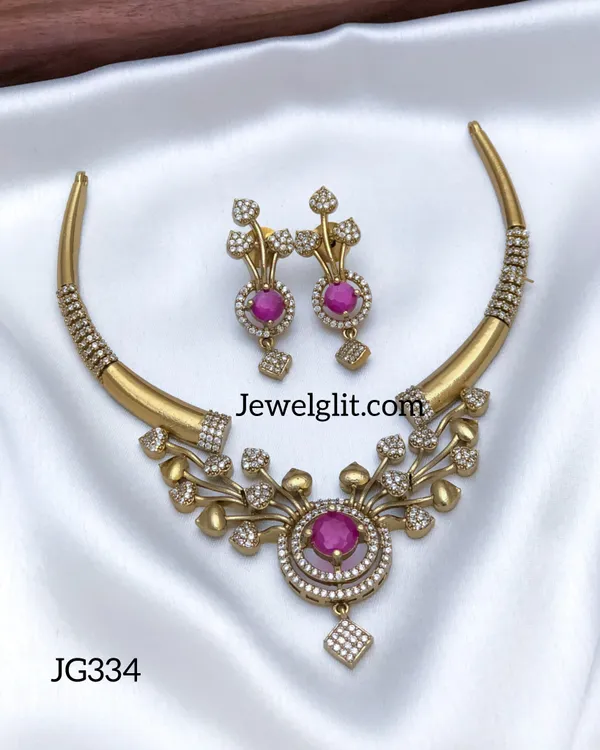 Elegent_AD_Stone_Necklace_With_Earring.