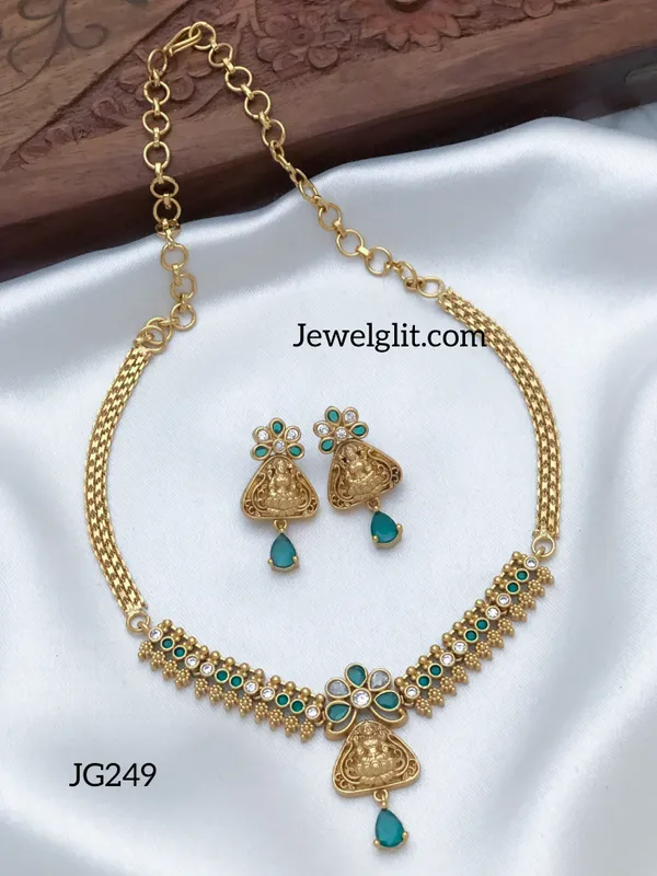 Elegent_AD_Stone_Necklace_With_Earring.