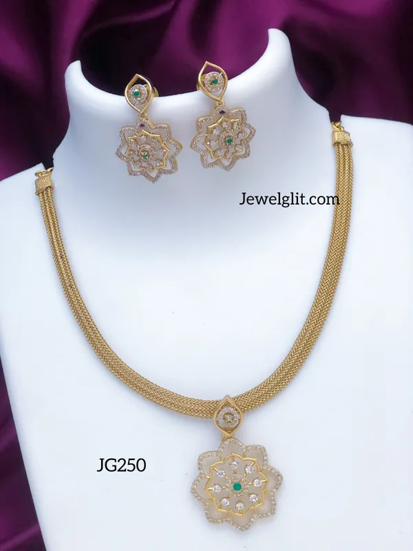 Elegent_AD_Stone_necklace_With_Earring.