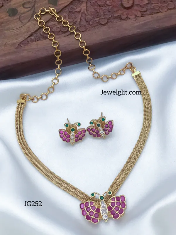 Elegent_Butterfly_AD_Stone_Choker_With_Earring.