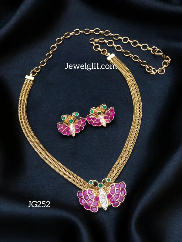 Elegent_Butterfly_AD_Stone_Choker_With_Earring.