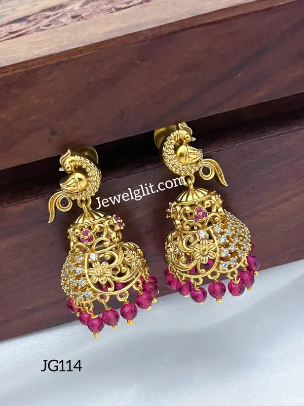 Elegent_Traditional_Peacock_Jhumka.