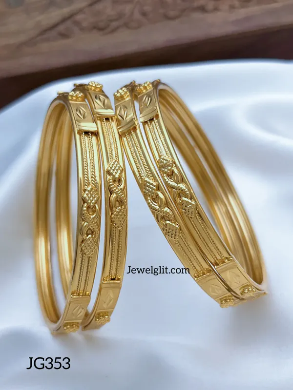 Forming_Gold_Look_Bangle