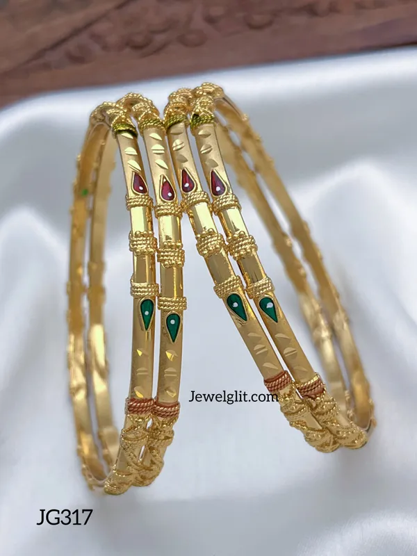 Forming_Look_Enamel_Bangle