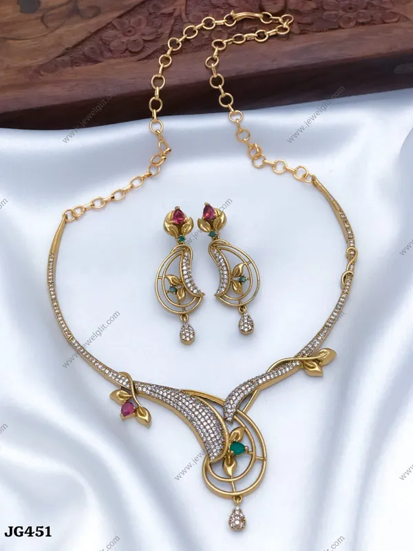 GOLDLOOK_MATTE_FINISH_NECKLACE