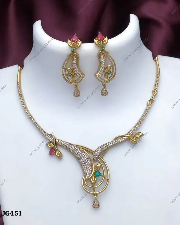 GOLDLOOK_MATTE_FINISH_NECKLACE