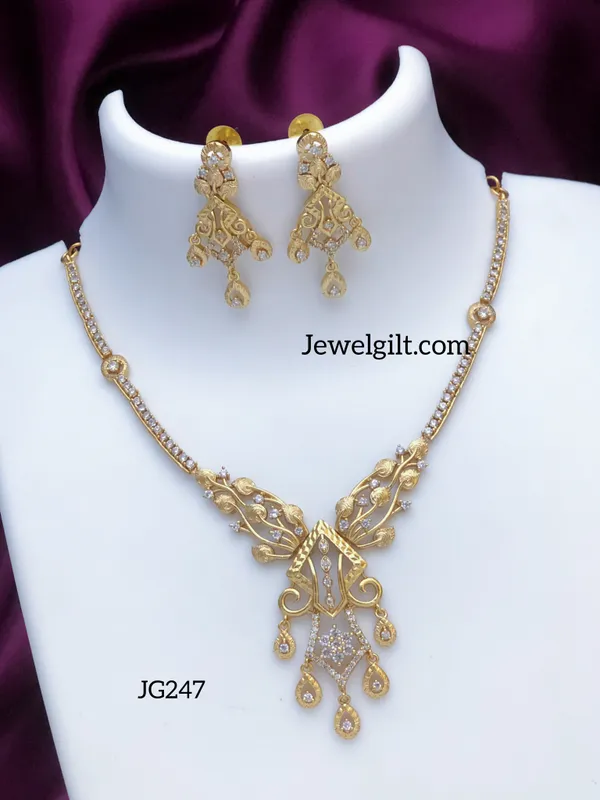 Gold_Look_AD_Stone_Necklace_With_Earring.