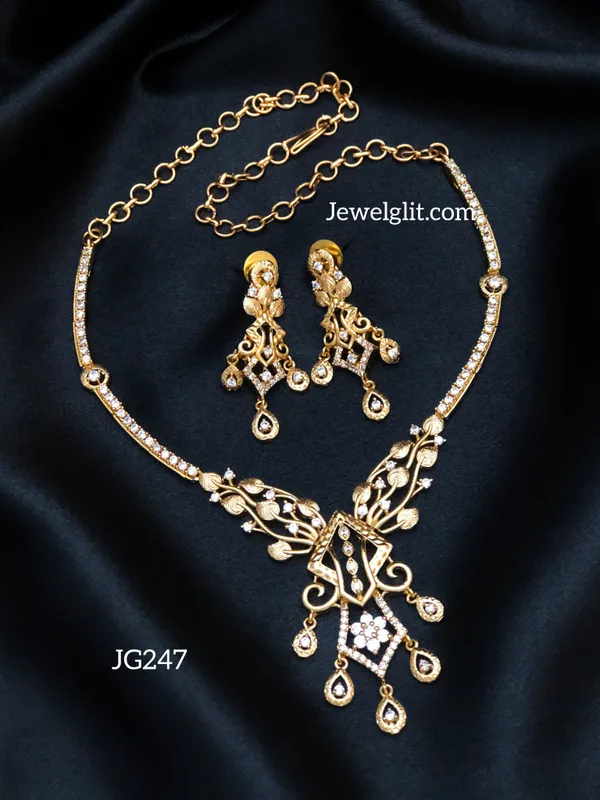 Gold_Look_AD_Stone_Necklace_With_Earring.