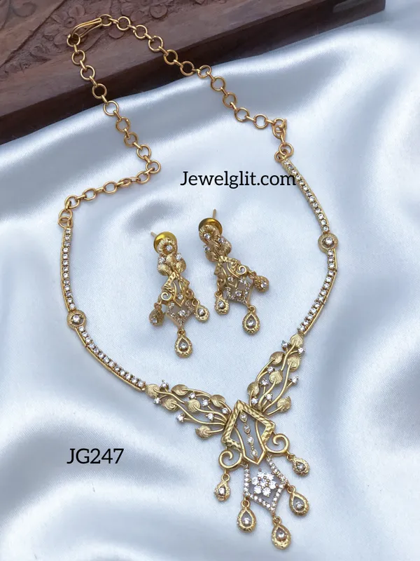 Gold_Look_AD_Stone_Necklace_With_Earring.